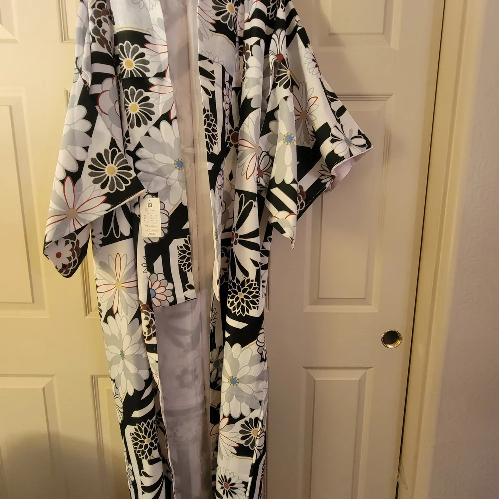 Floral Kimono Robe - Picture 1 of 6